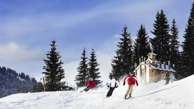Skiing at Skicircus Saalbach Hinterglemm Leogang Fieberbrunn